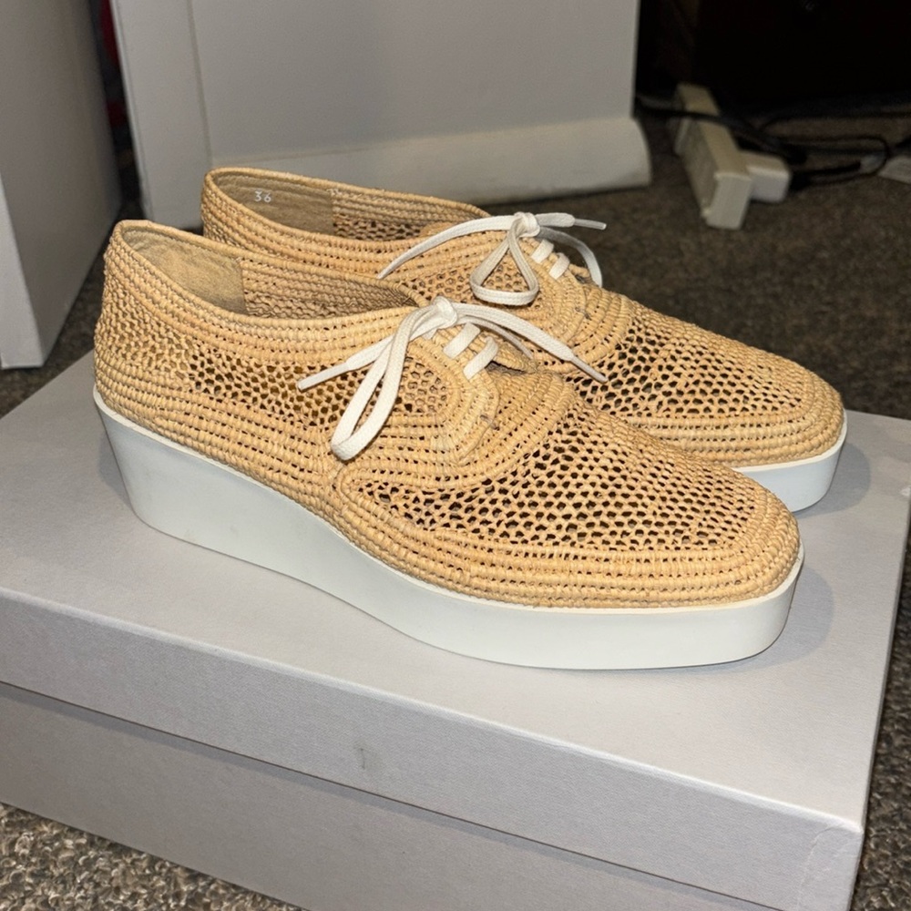 Brand New Cream Women’s Size 5.5 Clergerie Sneakers
